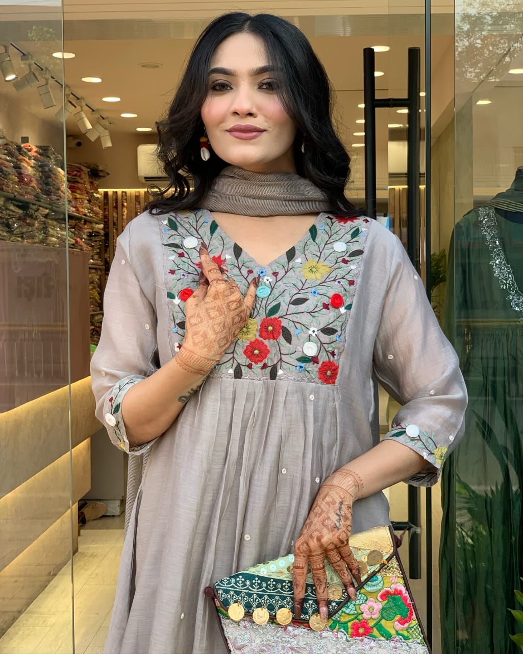 Women's Grey Chinon Viscose Kurti Set with Bhagalpuri Solid Dupatta