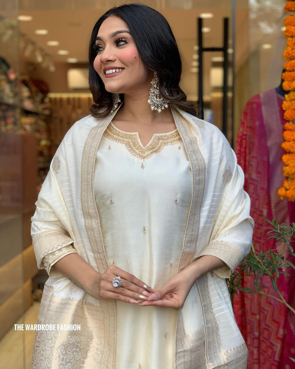 Women's Viscose Chanderi Straight Kurta Set with Jacquard Dupatta