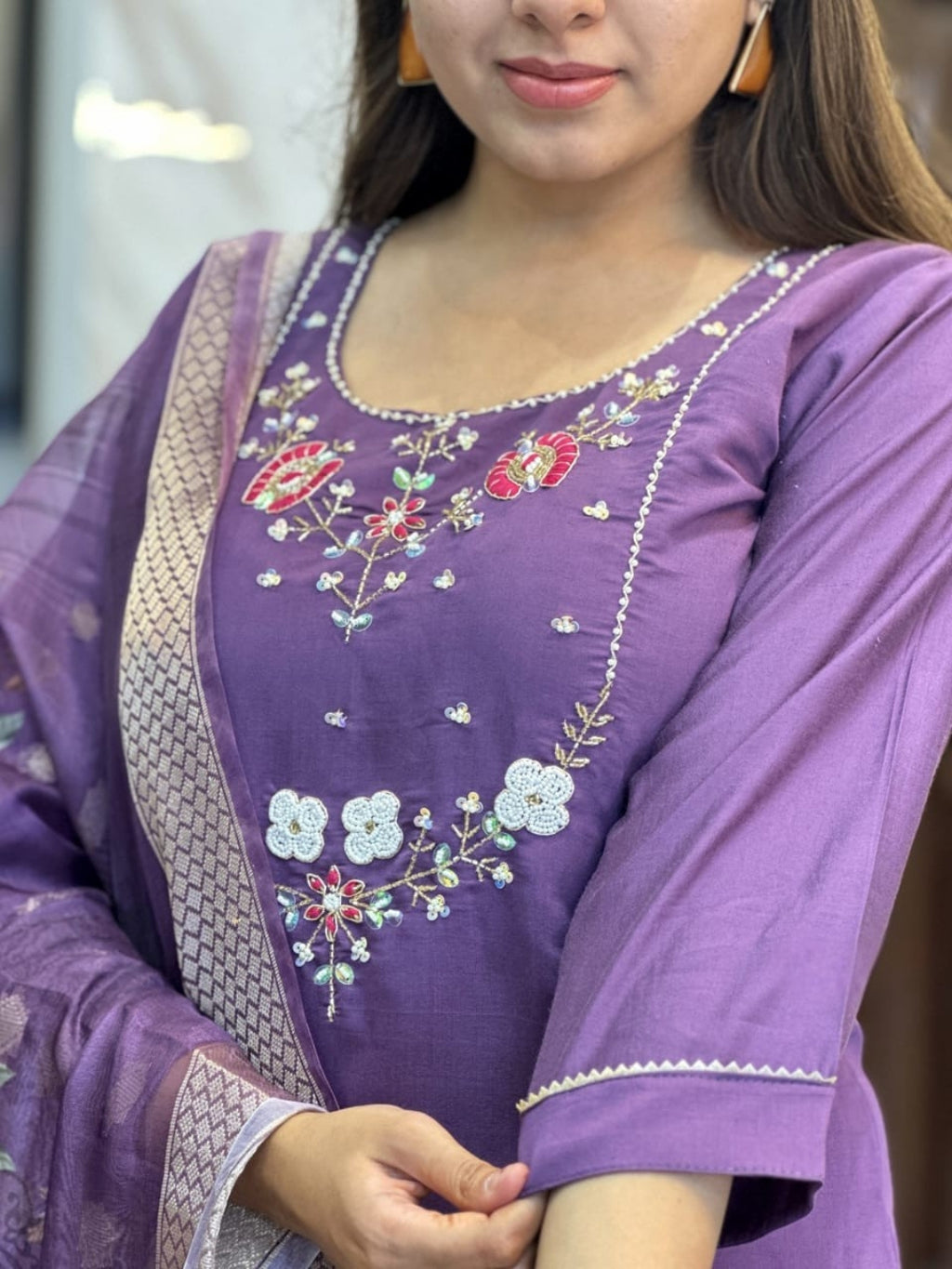 Women's Viscose Embroidered Straight Kurta with Viscose Pant And Jacquard Printed Dupatta Sets