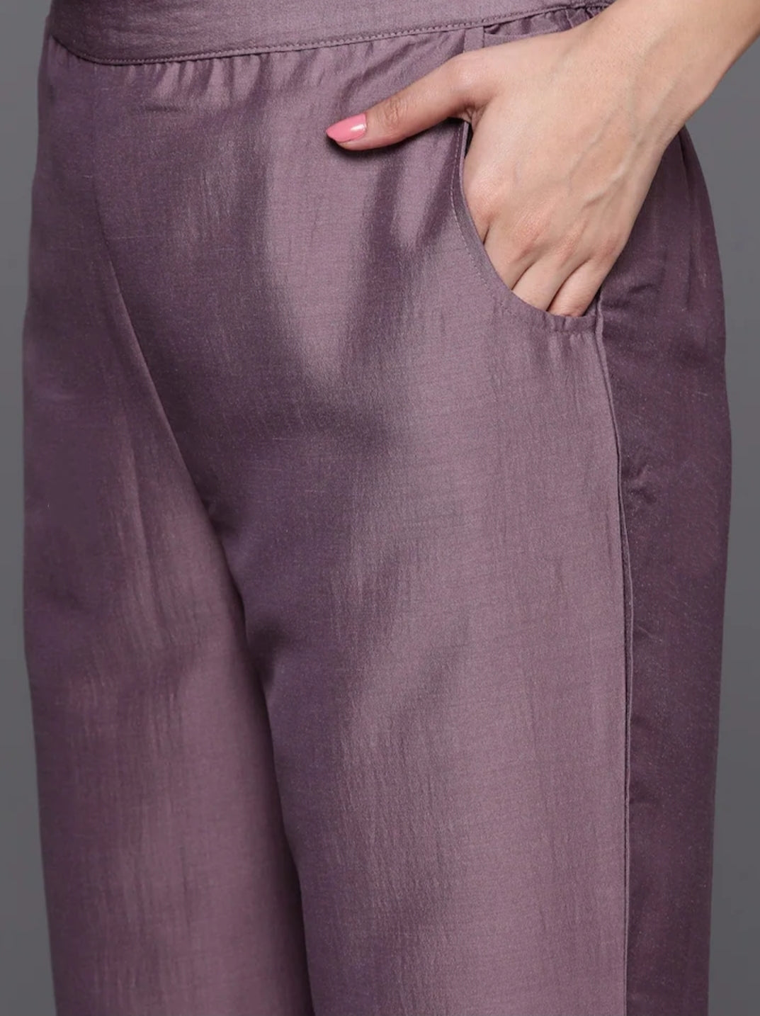 Women's Viscose Chanderi A-Line Kurta Set with V Neck Embroidery