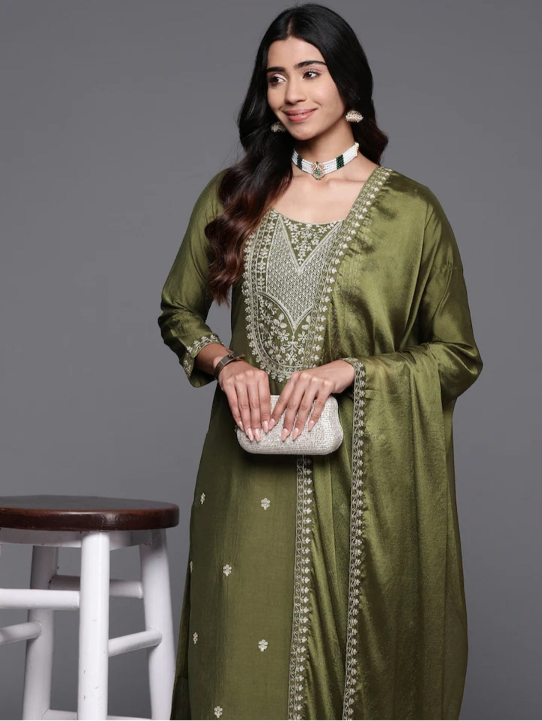Women's Viscose Chanderi A-Line Kurta Set with V Neck Embroidery