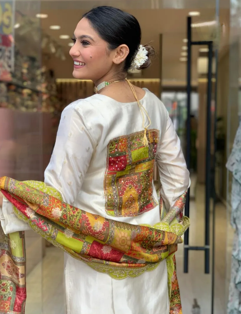 Women's Jacquard Butti Kurti with Viscose Pant & Natural Crepe Dupatta