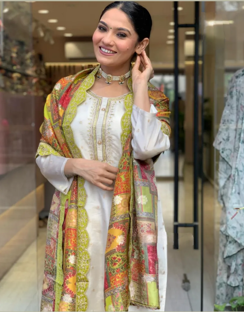 Women's Jacquard Butti Kurti with Viscose Pant & Natural Crepe Dupatta