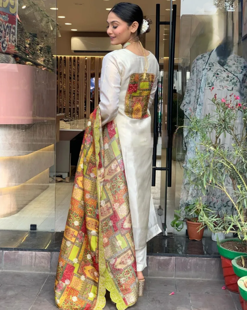 Women's Jacquard Butti Kurti with Viscose Pant & Natural Crepe Dupatta