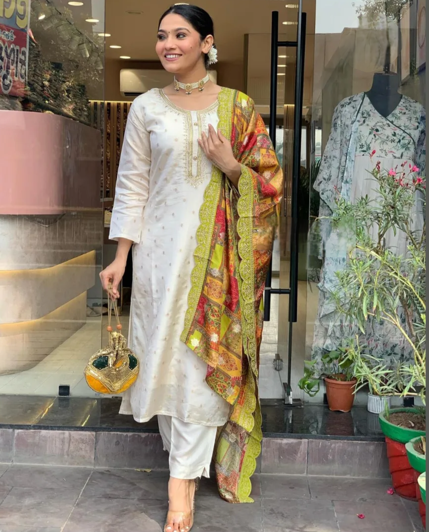 Women's Jacquard Butti Kurti with Viscose Pant & Natural Crepe Dupatta