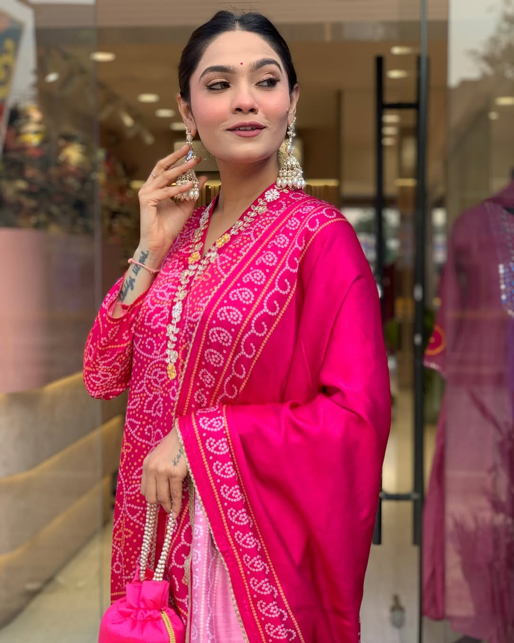 Women's Viscose Silk Hand Printed Kurti Set with Chanderi Dupatta & Side Pocket