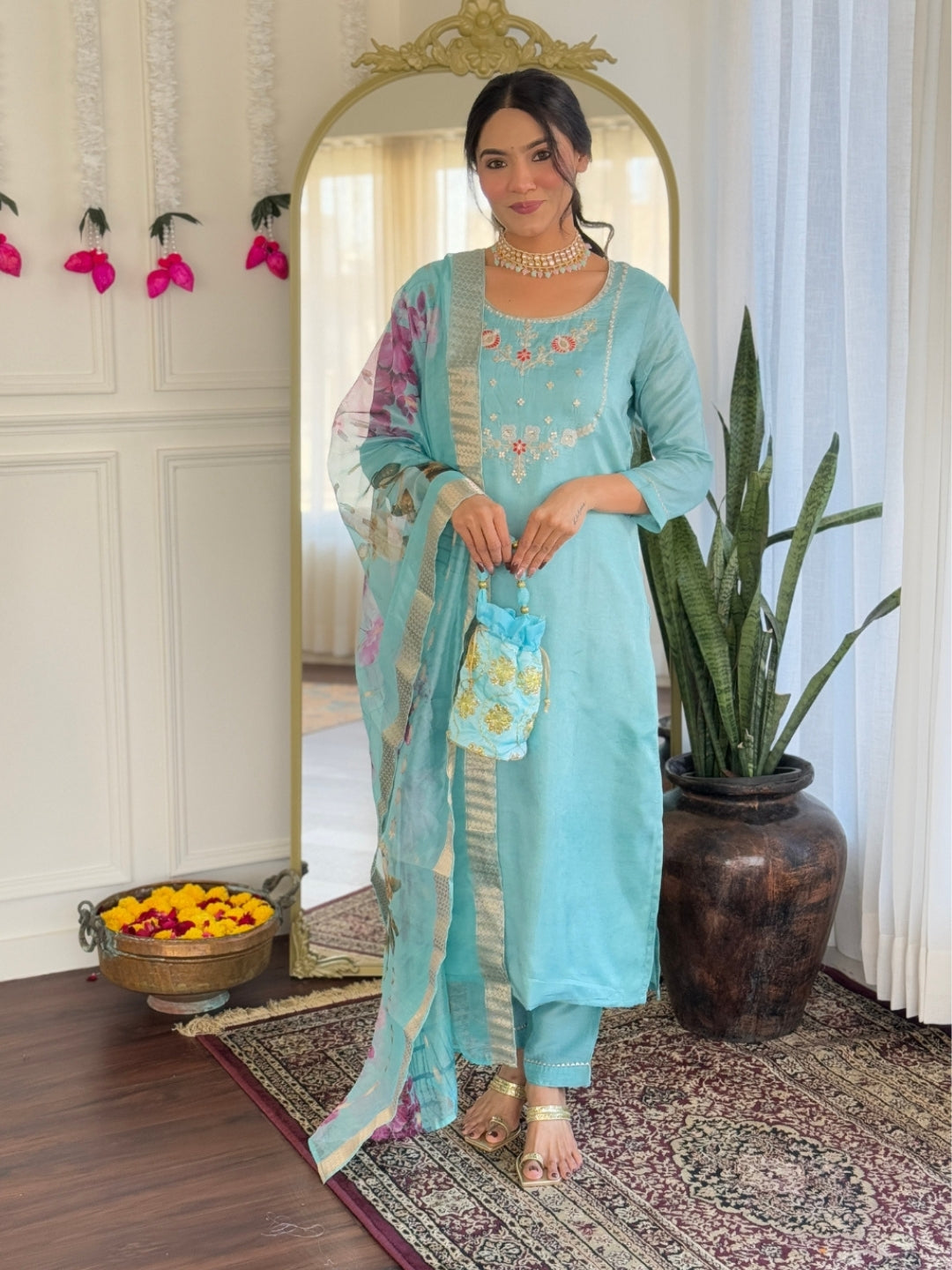 Women's Viscose Embroidered Straight Kurta with Viscose Pant And Jacquard Printed Dupatta Sets