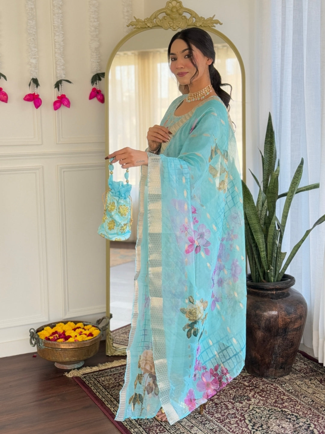 Women's Viscose Embroidered Straight Kurta with Viscose Pant And Jacquard Printed Dupatta Sets