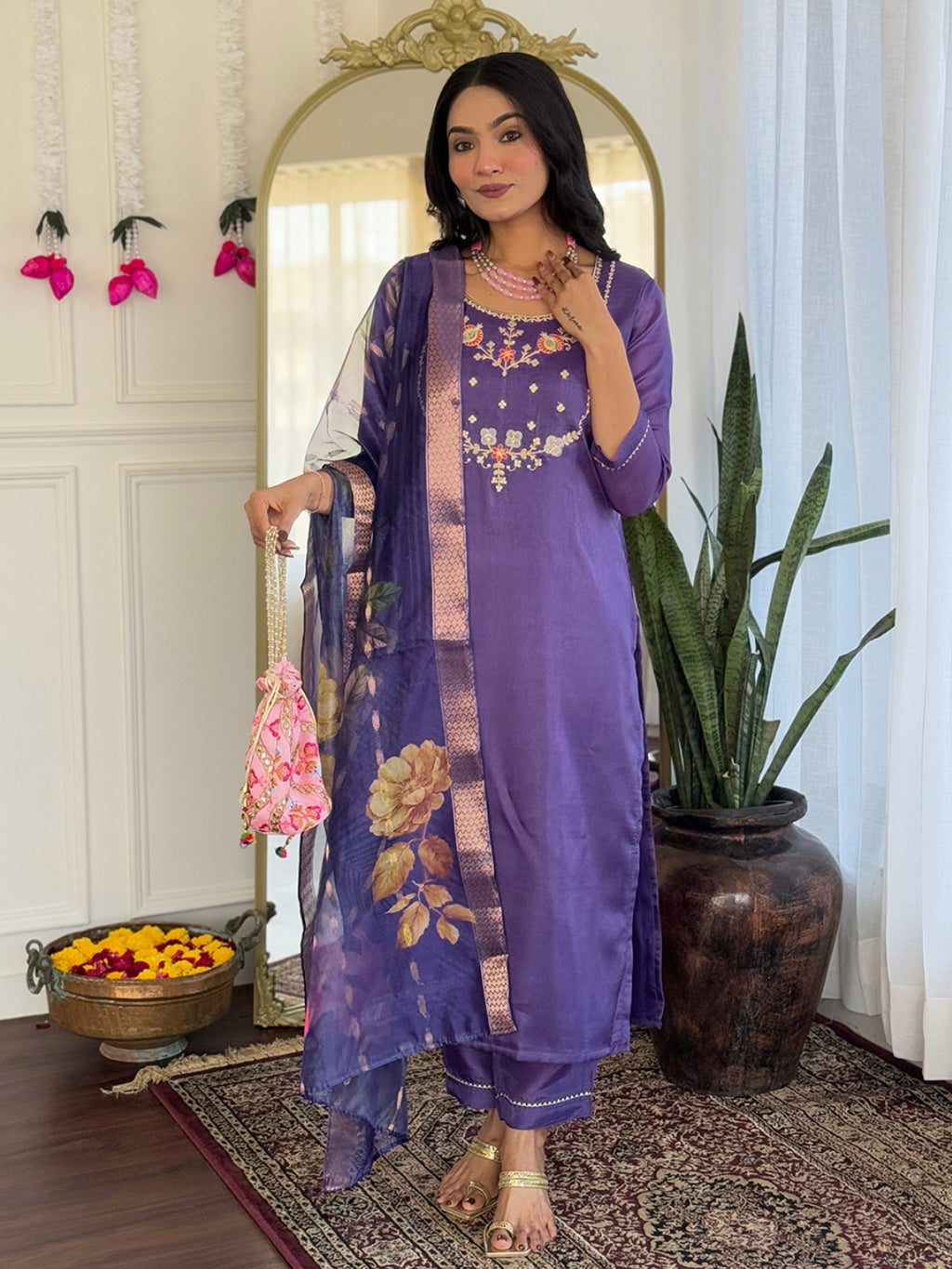Women's Viscose Embroidered Straight Kurta with Viscose Pant And Jacquard Printed Dupatta Sets