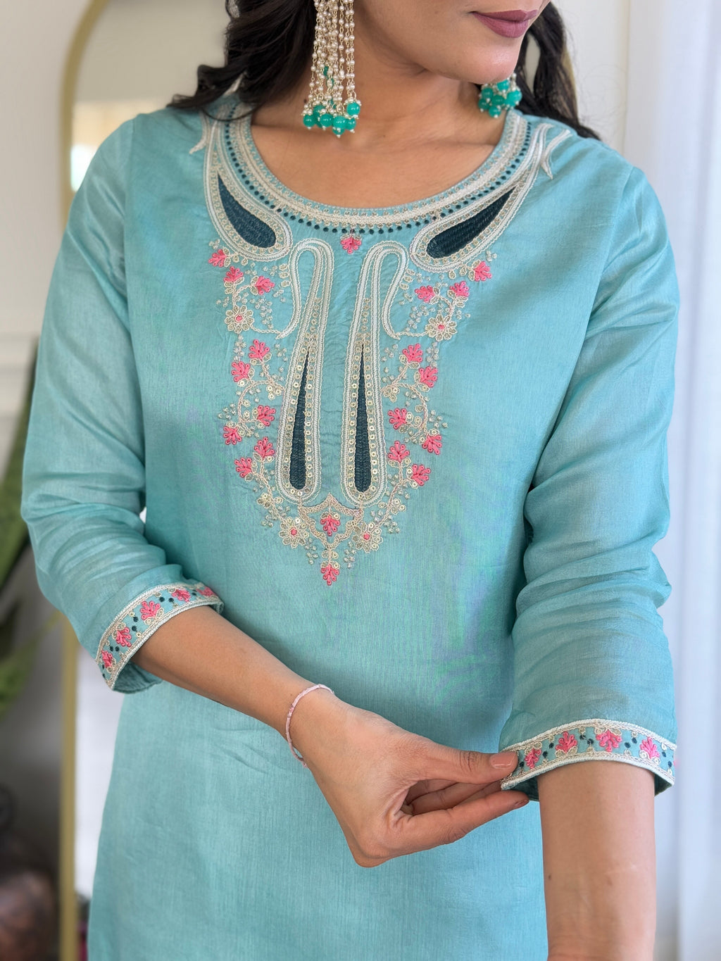 Women's Viscose Embroidered Straight Kurta with Viscose Pant And Organza Jacquard with digital Print Dupatta Sets