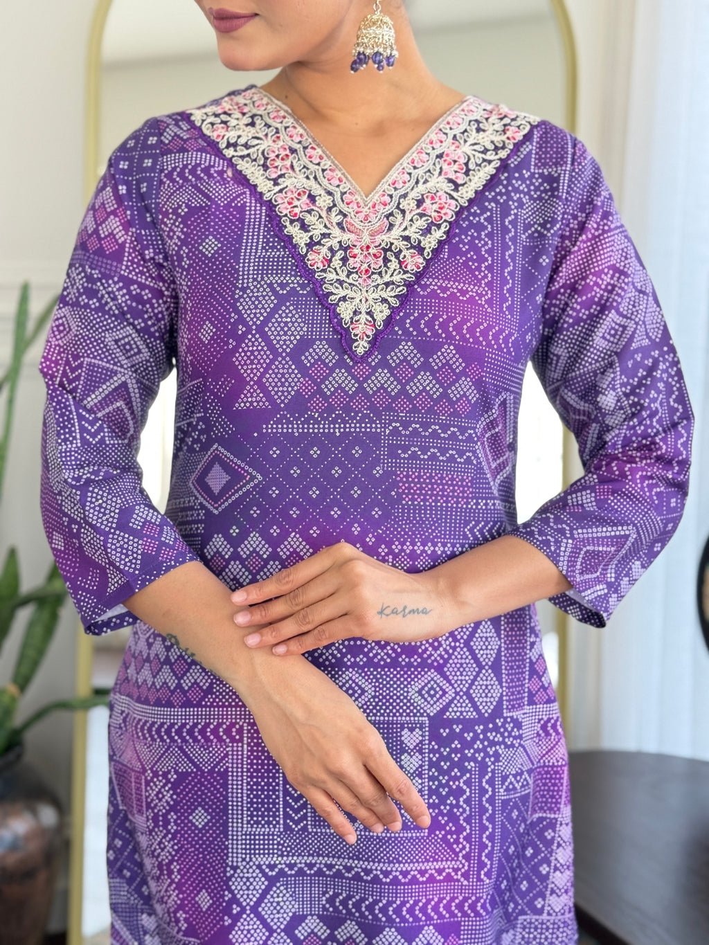 Women's Rayon Embroidered Straight Kurta with Pant And Dupatta Sets