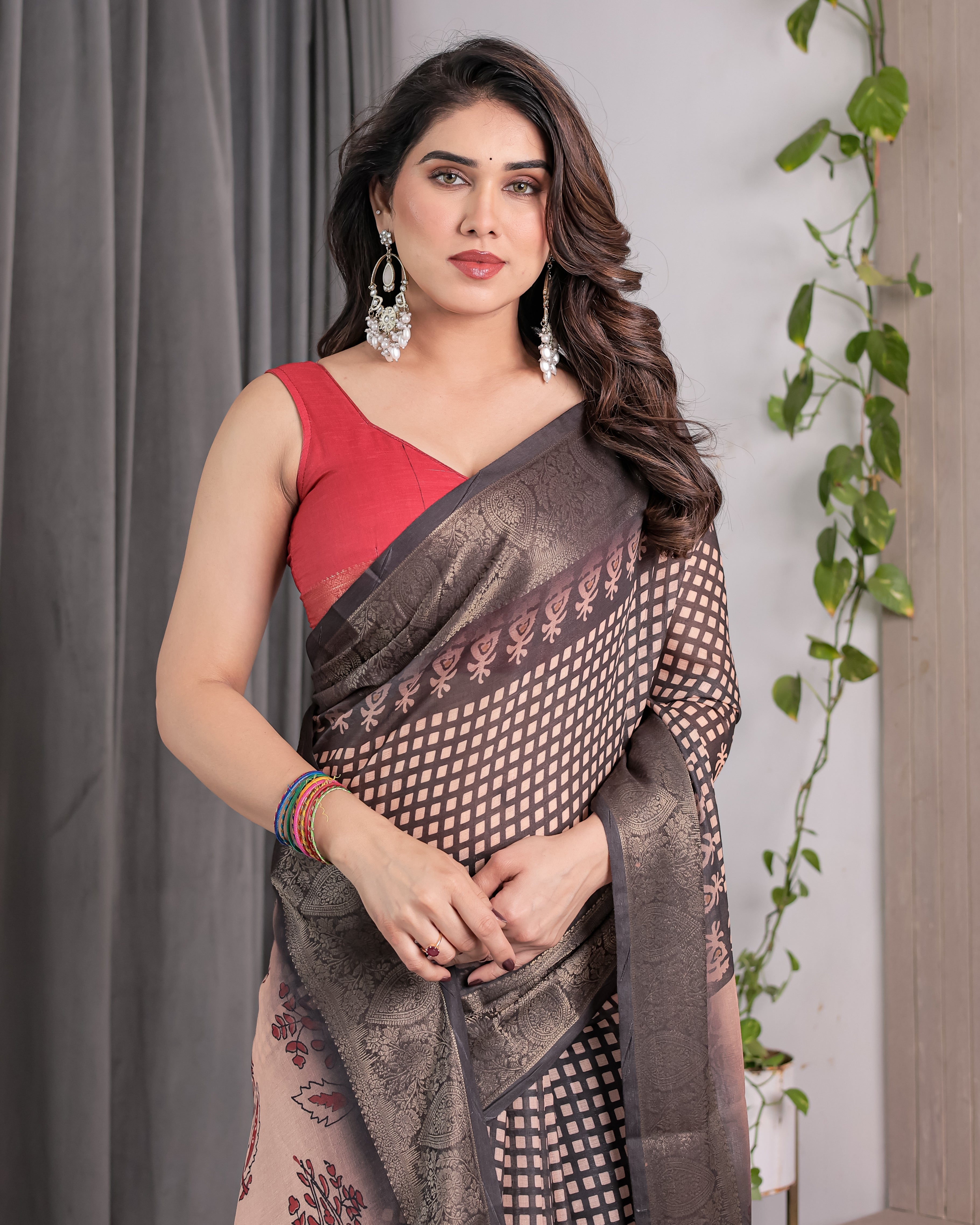 Elegant Beige Handloom Saree with Maroon Leaf Butta & Black Zari Woven Pallu | Festive Drape | 5.5m Saree + 0.8m Blouse
