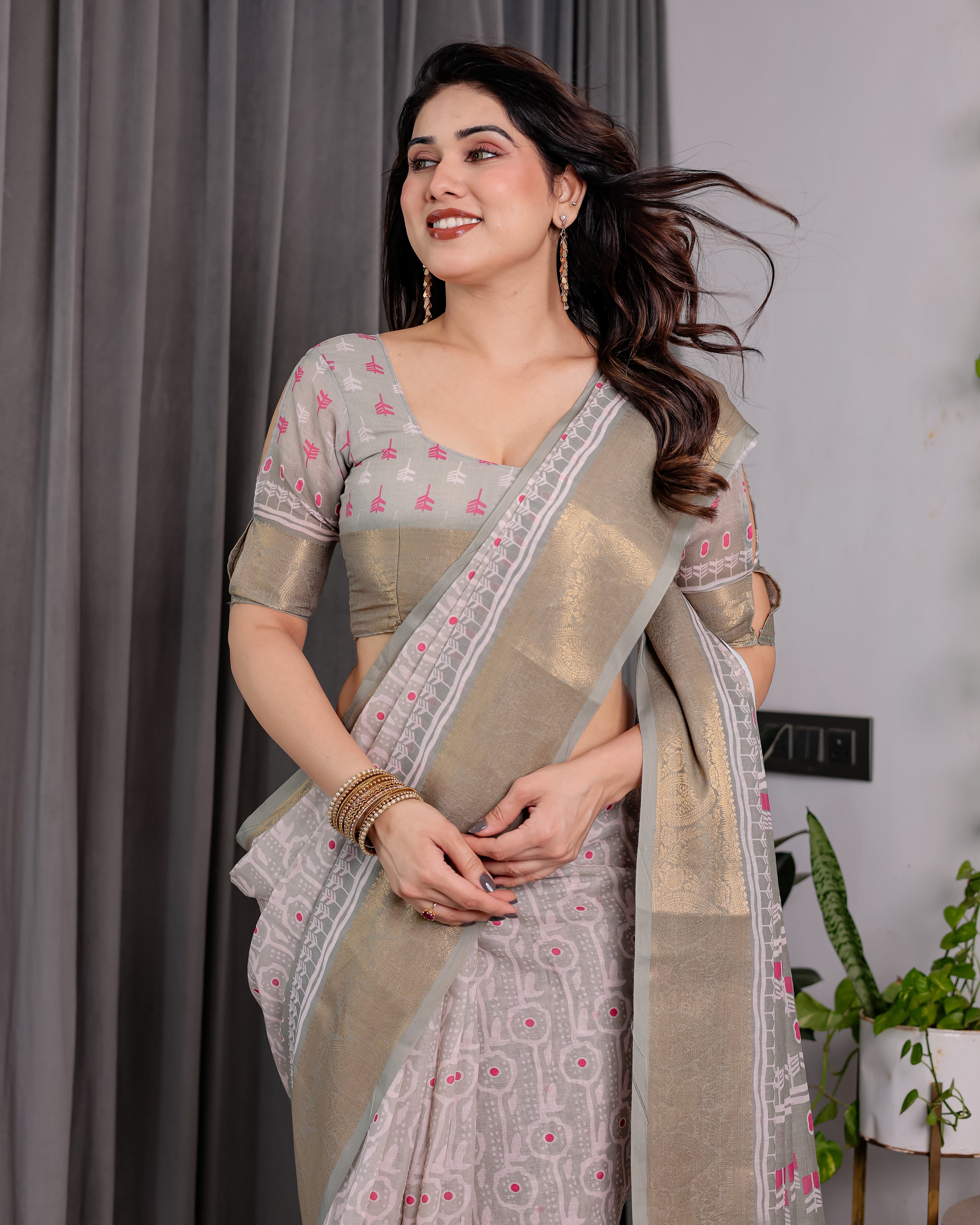 Crimson Pink & Teal Floral Handloom Linen Saree with Zari Border & Tassel Finish | 5.5m Saree + 0.8m Blouse