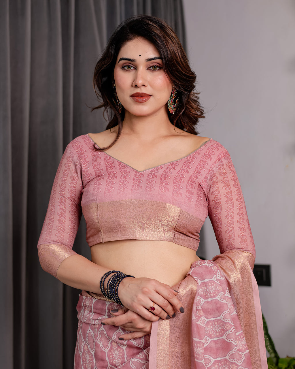 Blush Pink Handloom Linen Saree with Geometric White Print, Zari Border & Tassel Pallu | 5.5m Saree + 0.8m Blouse Piece