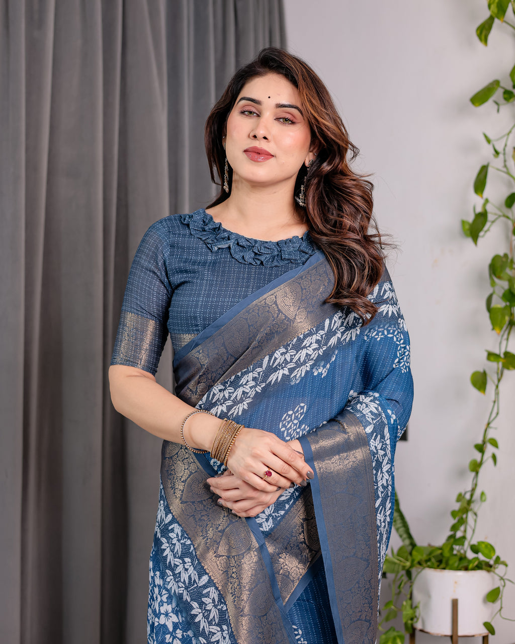 Indigo Blue Handloom Linen Saree with White Village & Tree Print Pallu | Zari Woven Border | 5.5m Saree + 0.8m Blouse | Elegant Pallu Tassels