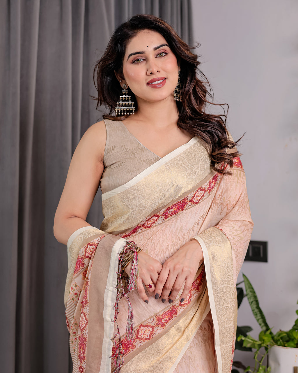 Blush Beige Handloom Linen Saree with Zigzag Weave & Floral Pallu | Zari Border & Tassels | 5.5m Saree + 0.8m Blouse