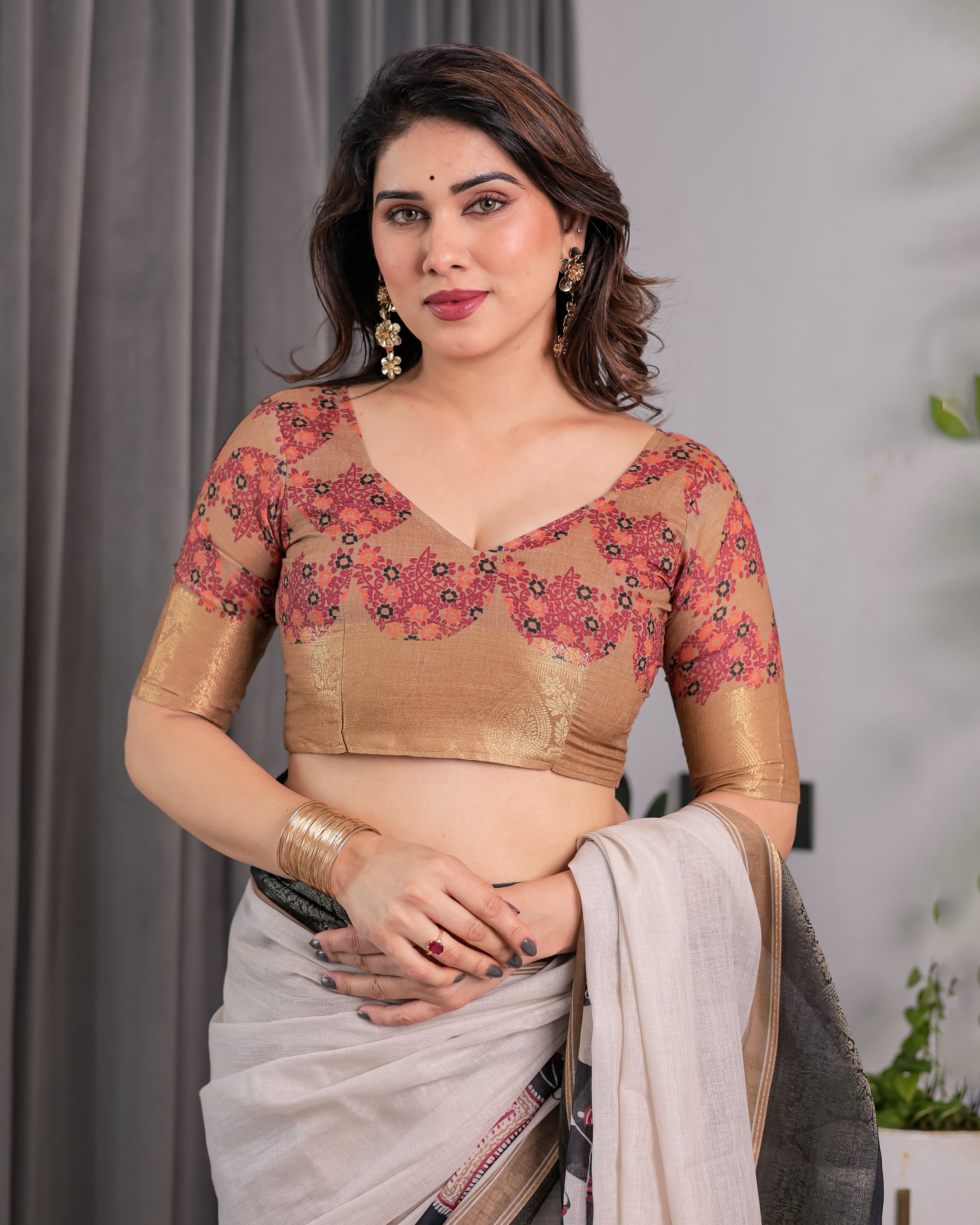 Ivory Handloom Linen Saree with Elephant Parade Print, Tree Motifs & Antique Zari Border | Tassel Finish | Attached Blouse | 5.5m Saree + 0.8m Blouse