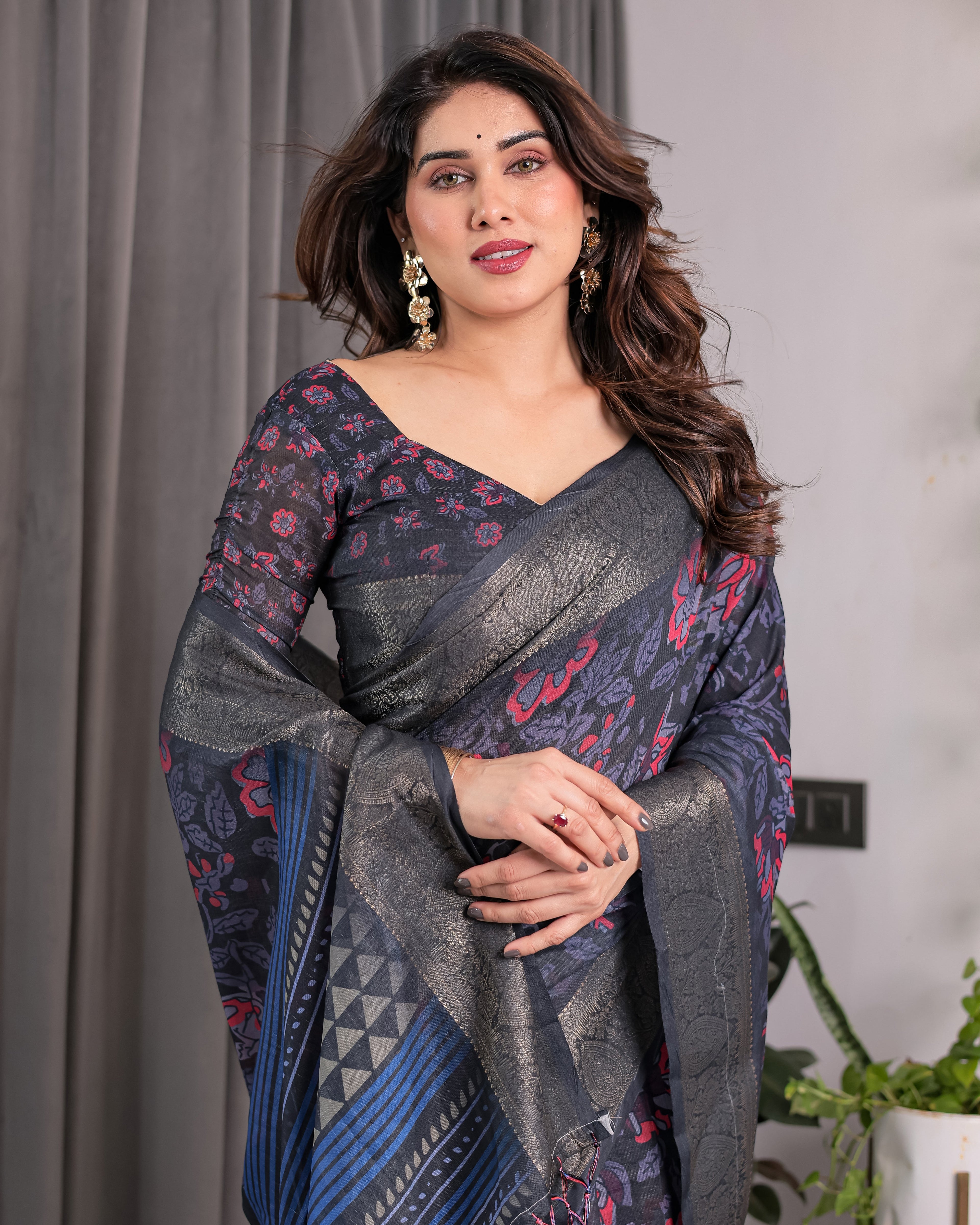 Navy Blue Handloom Linen Saree with Red Floral Print & Geometric Patterned Pallu | Antique Zari Border & Tassels | Attached Blouse | 5.5m Saree + 0.8m Blouse