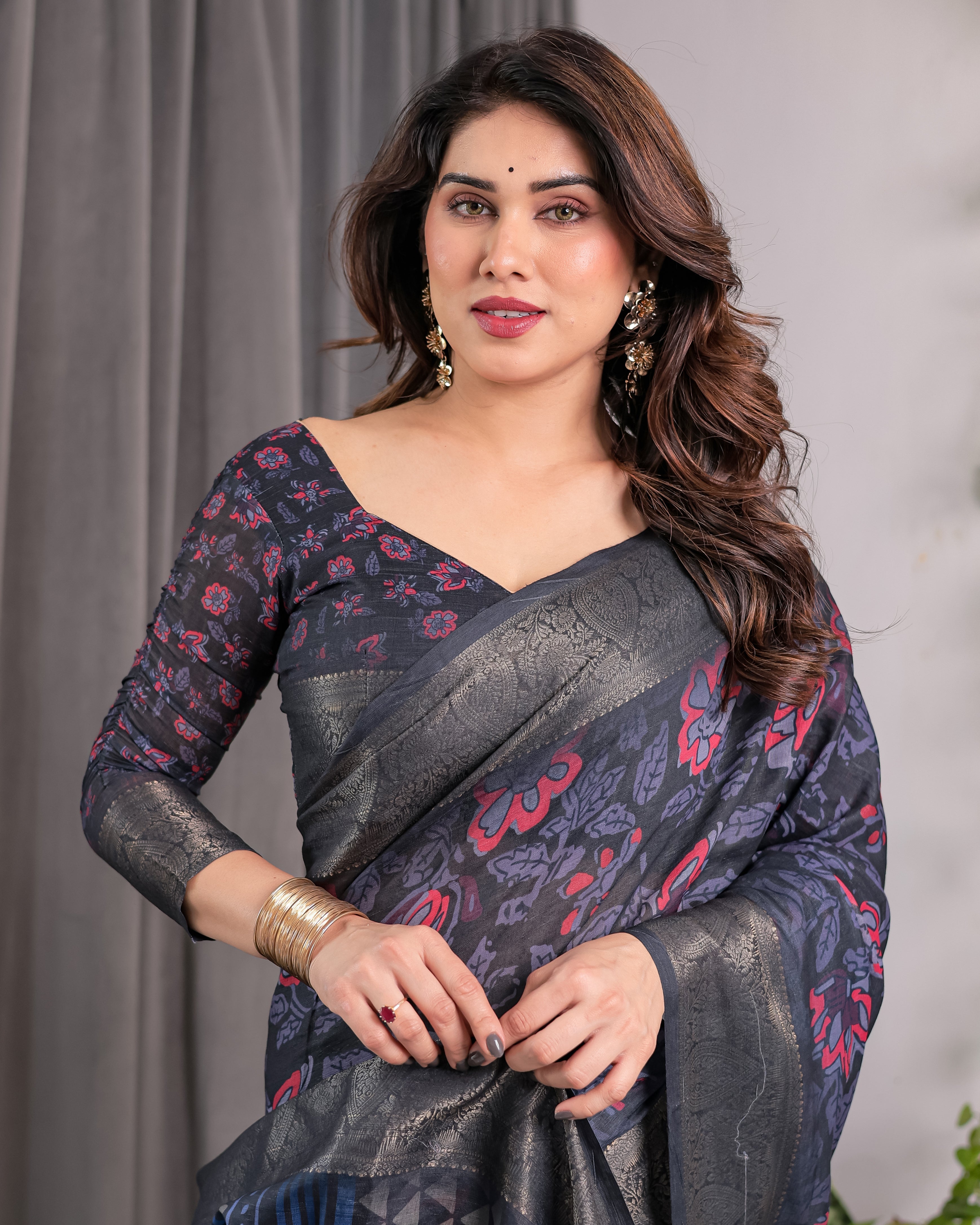 Navy Blue Handloom Linen Saree with Red Floral Print & Geometric Patterned Pallu | Antique Zari Border & Tassels | Attached Blouse | 5.5m Saree + 0.8m Blouse