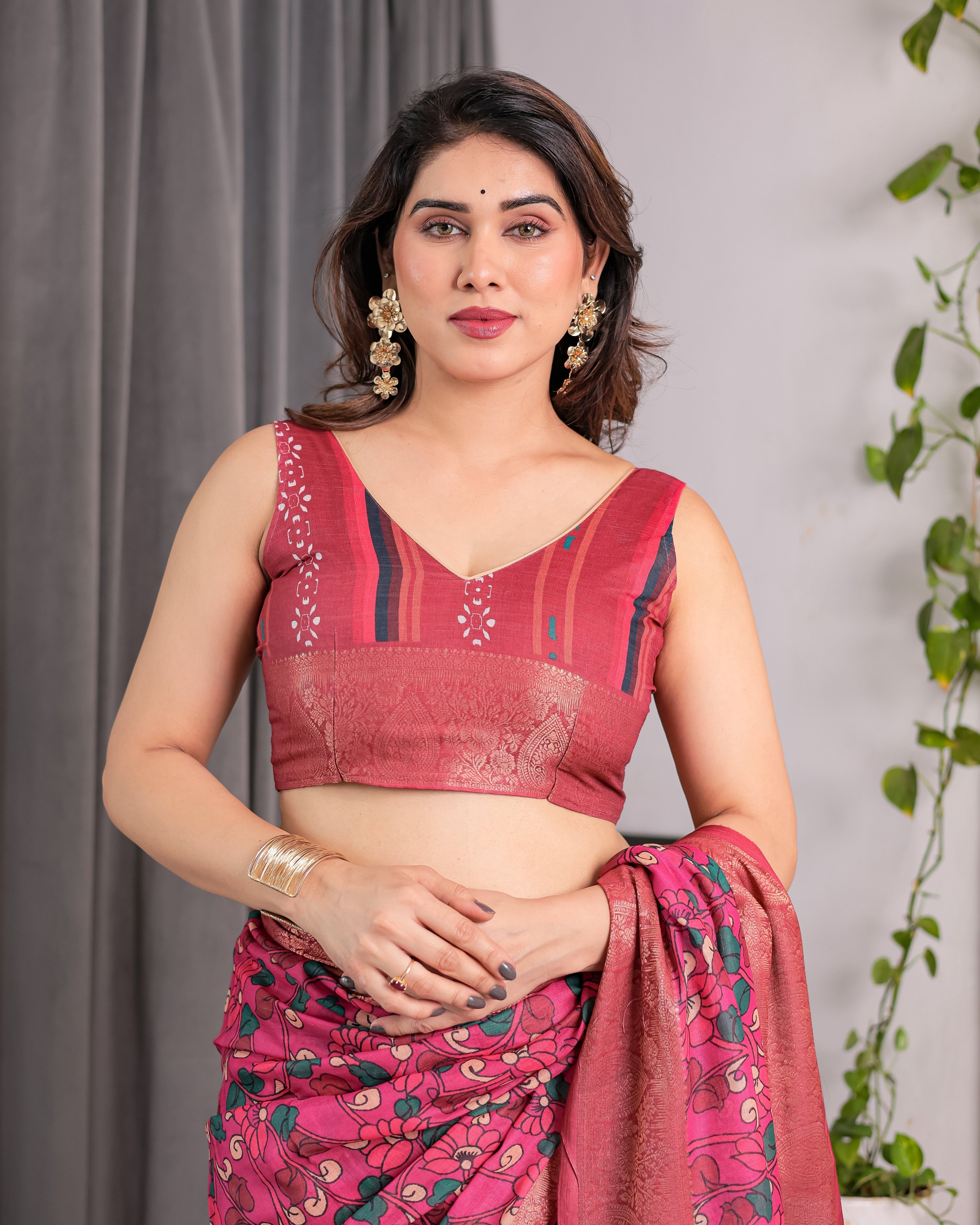 Rani Pink Handloom Linen Saree with Floral Vine Print & Paisley Pallu | Gold Zari Border & Tassel Detailing | Attached Blouse | 5.5m Saree + 0.8m Blouse