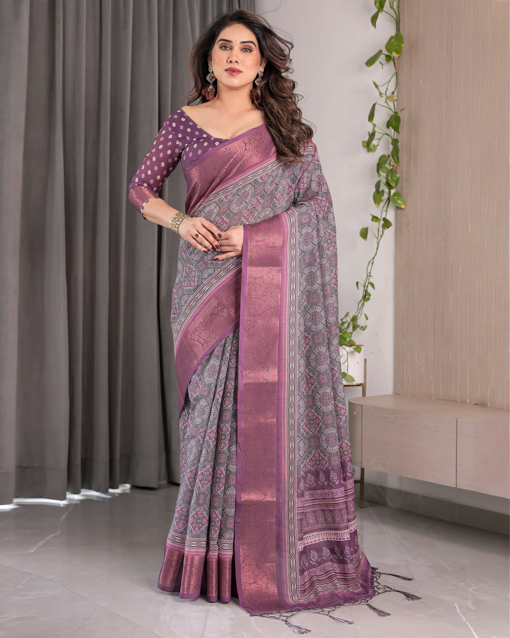 Dusty Purple Handloom Linen Printed Saree with Zari Border, Geometric Floral Motifs & Tasselled Pallu | Attached Blouse Piece | 5.5m Saree + 0.8m Blouse
