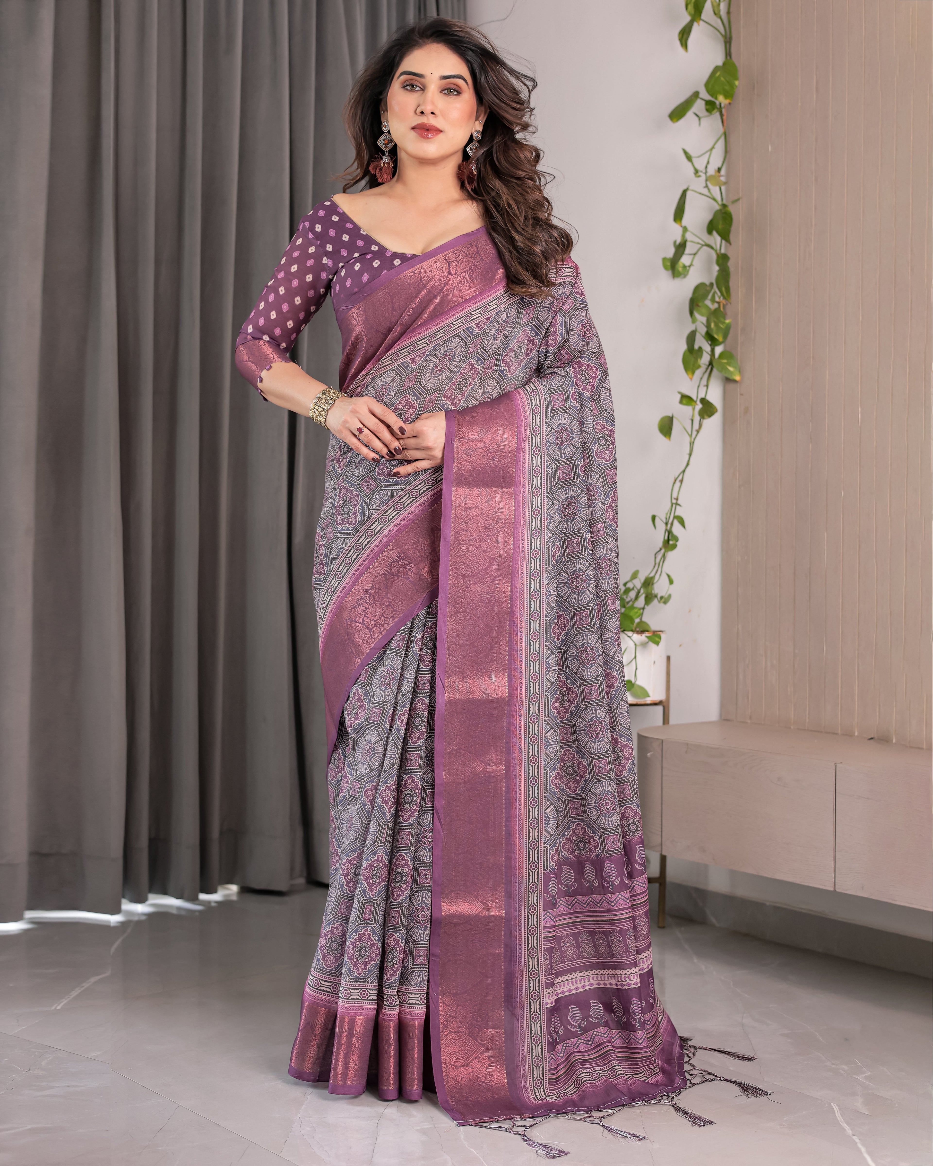 Dusty Purple Handloom Linen Printed Saree with Zari Border, Geometric Floral Motifs & Tasselled Pallu | Attached Blouse Piece | 5.5m Saree + 0.8m Blouse