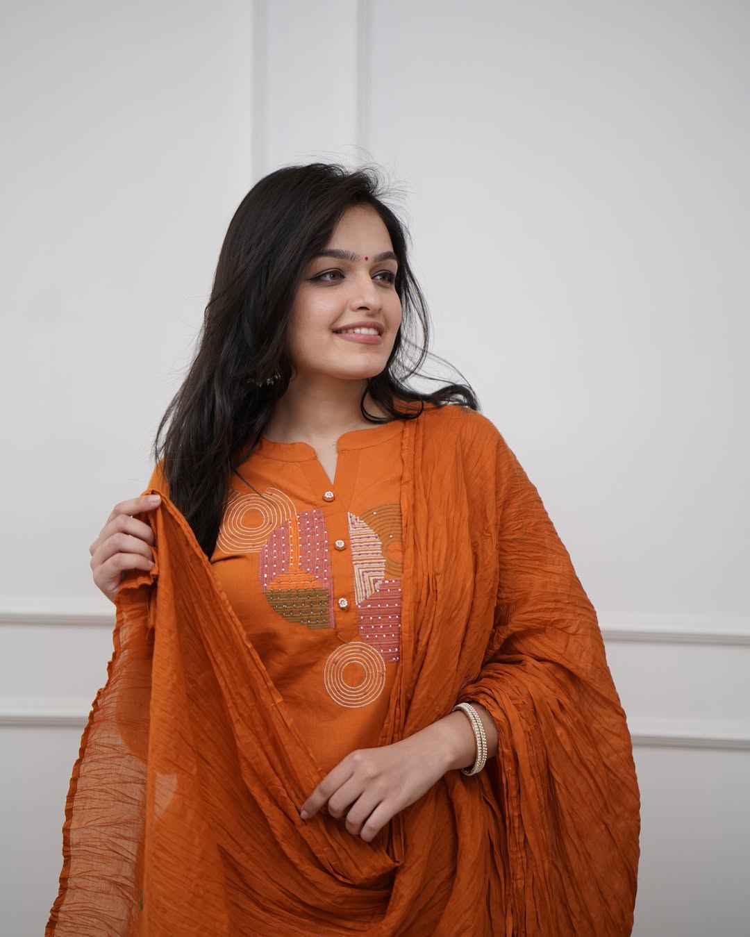 Women's Rayon Slub Kurti Pant Set with Plain Chanderi Dupatta