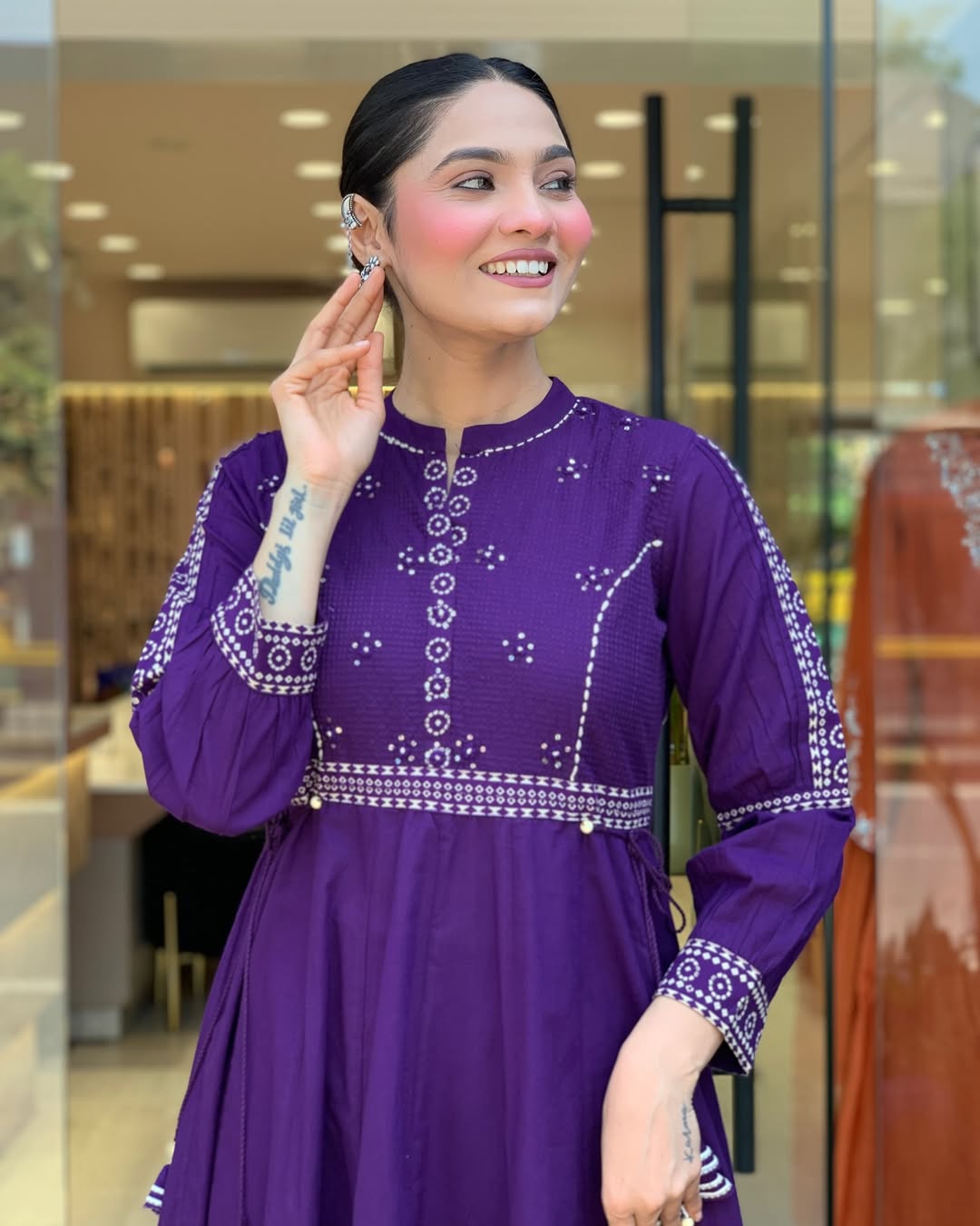 Women's Muslin Cotton Kurti with Hand Printed Tassels & Chanderi Dupatta