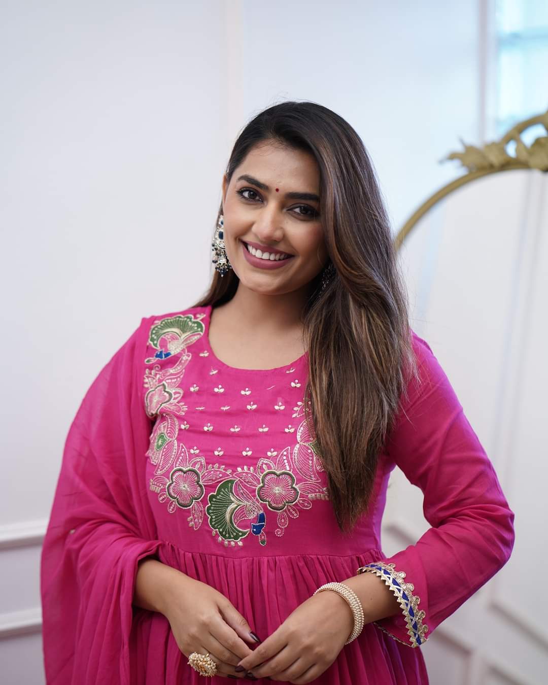 Women's Bsy Chinnon Embroidered Gown Set with Chanderi Dupatta