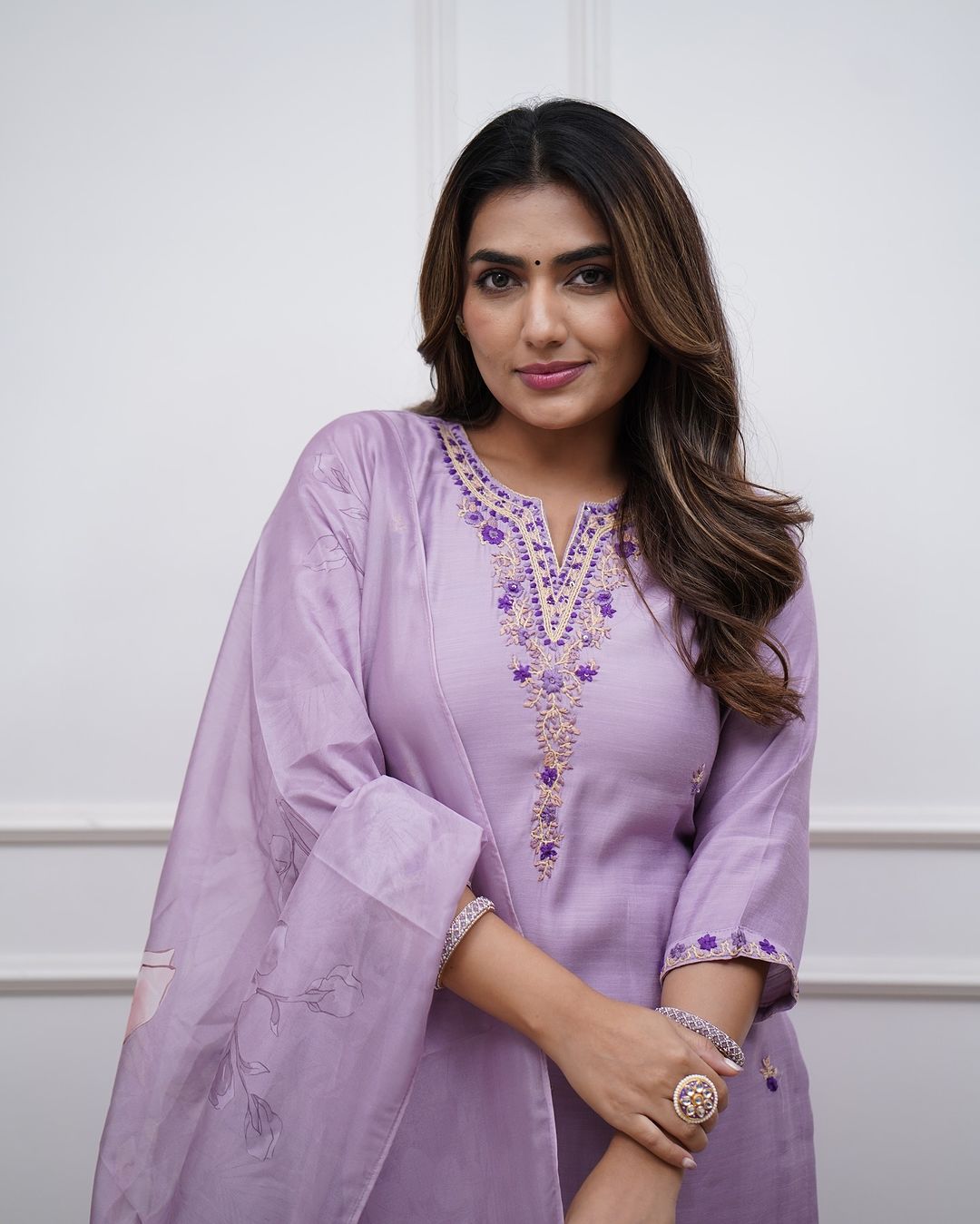 Women's Soft Rayon Slub Embroidered Kurti Set with Chanderi Dupatta